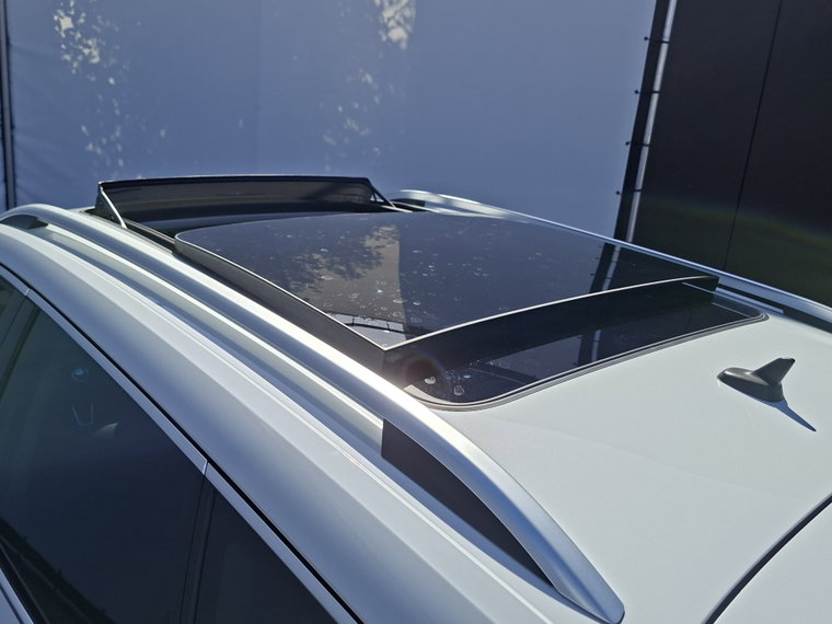 Vehicle Image 45