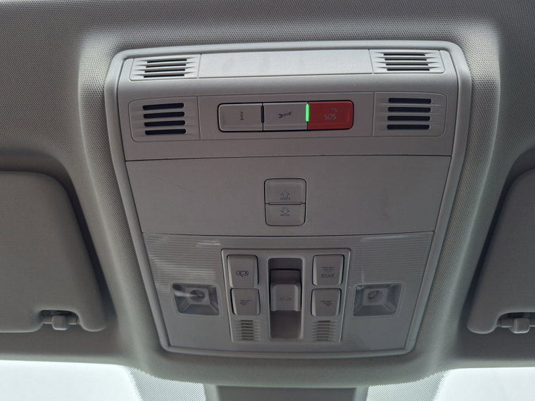 Vehicle Image 52