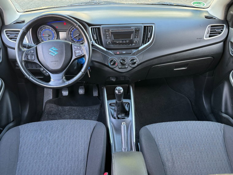 Vehicle Image 15