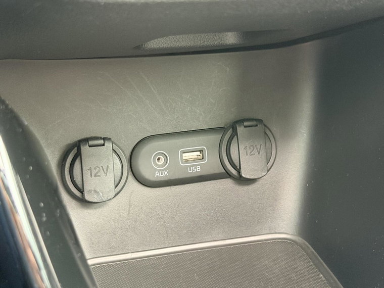 Vehicle Image 29
