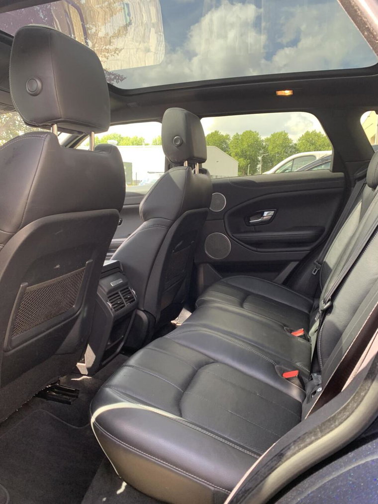 Vehicle Image 16