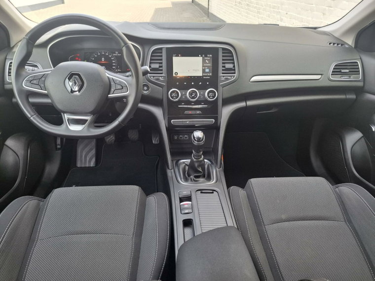 Vehicle Image 12