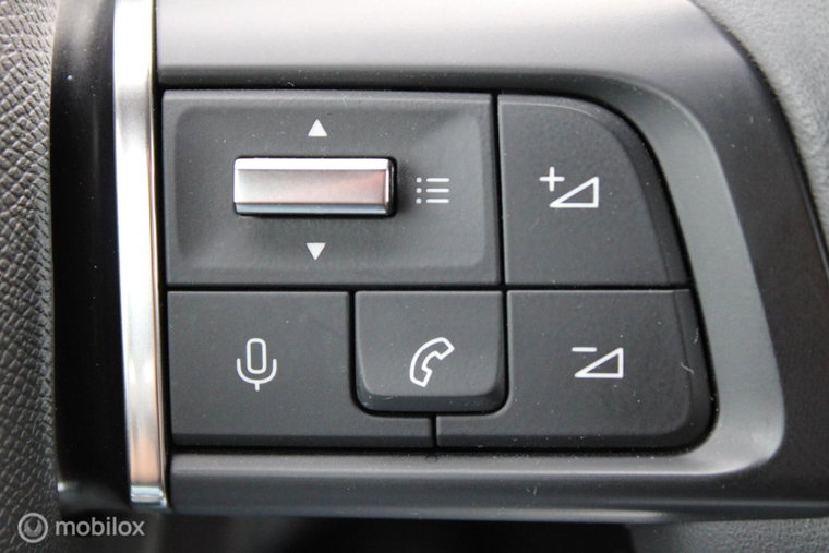 Vehicle Image 27