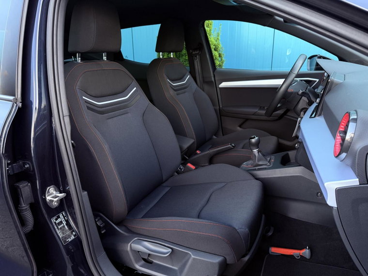 Vehicle Image 37