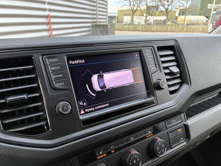 Vehicle Image 30