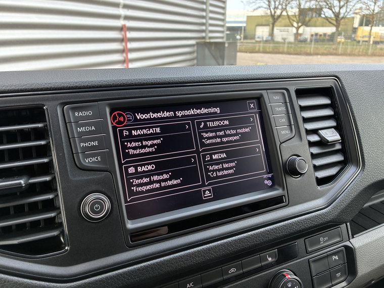 Vehicle Image 32