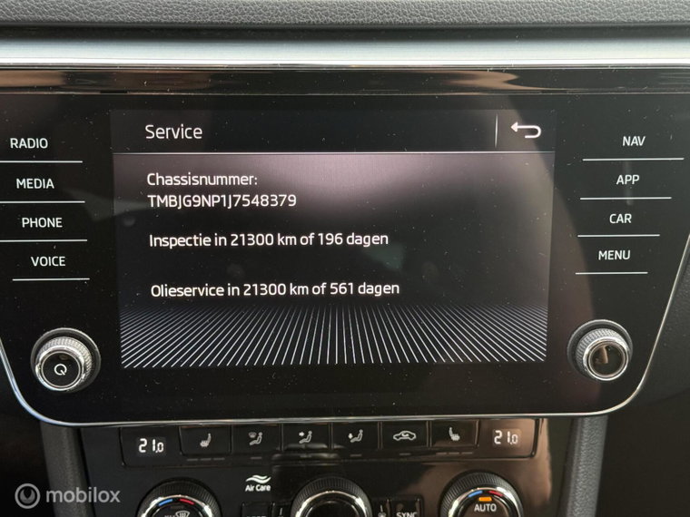 Vehicle Image 25