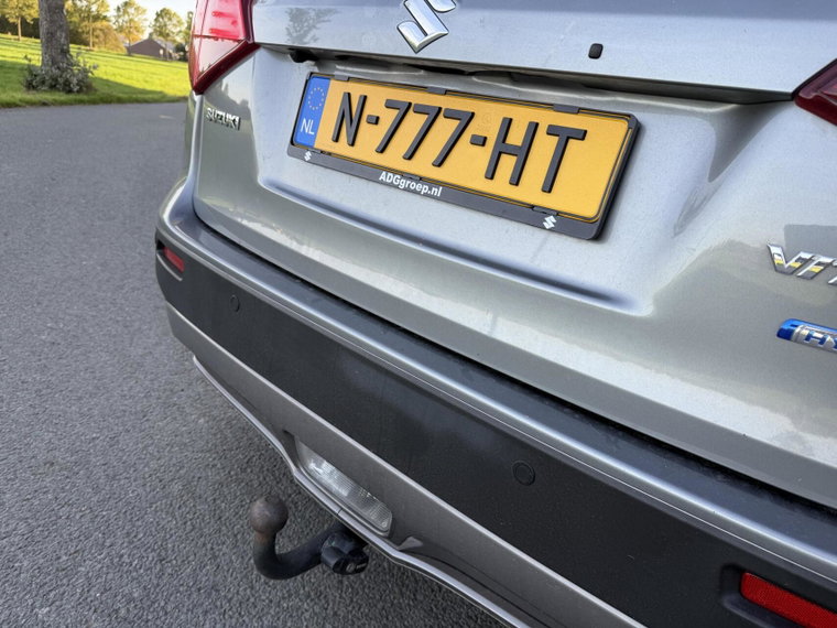 Vehicle Image 16