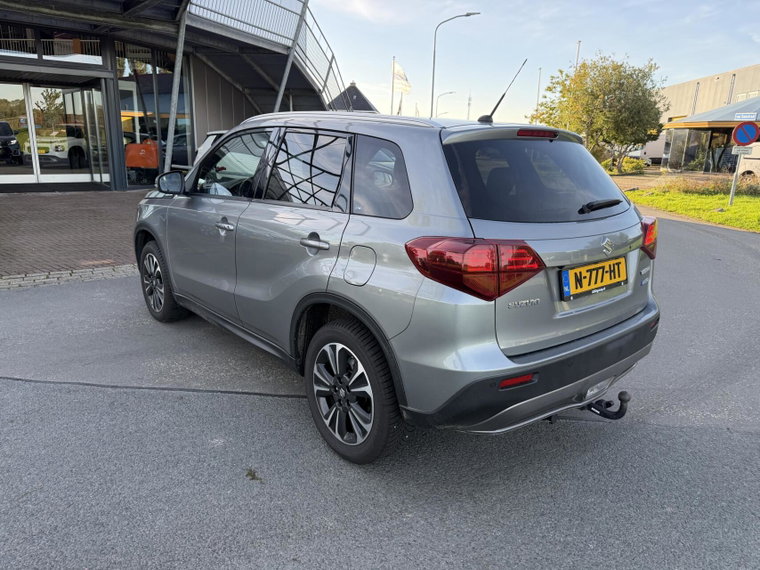Vehicle Image 17