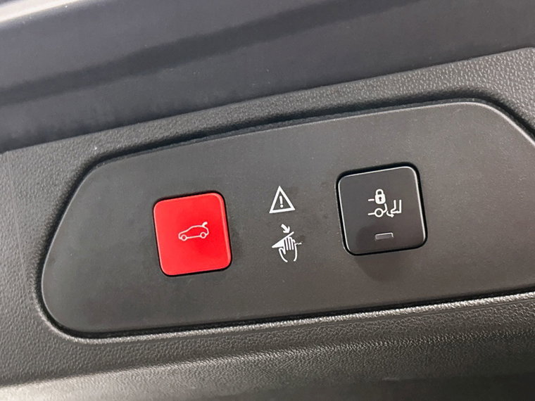 Vehicle Image 27