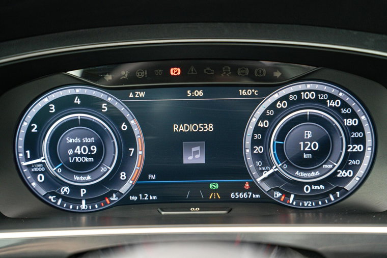 Vehicle Image 30