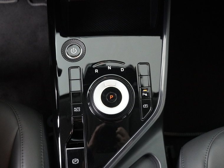 Vehicle Image 35
