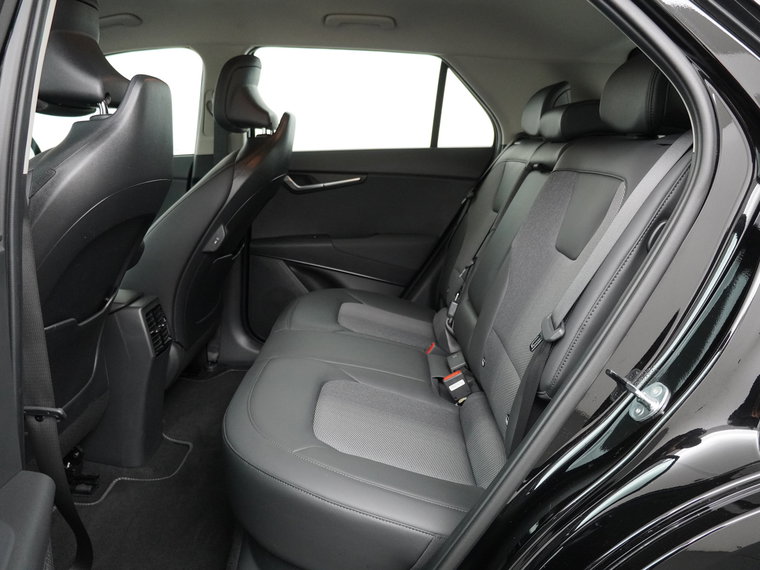 Vehicle Image 37