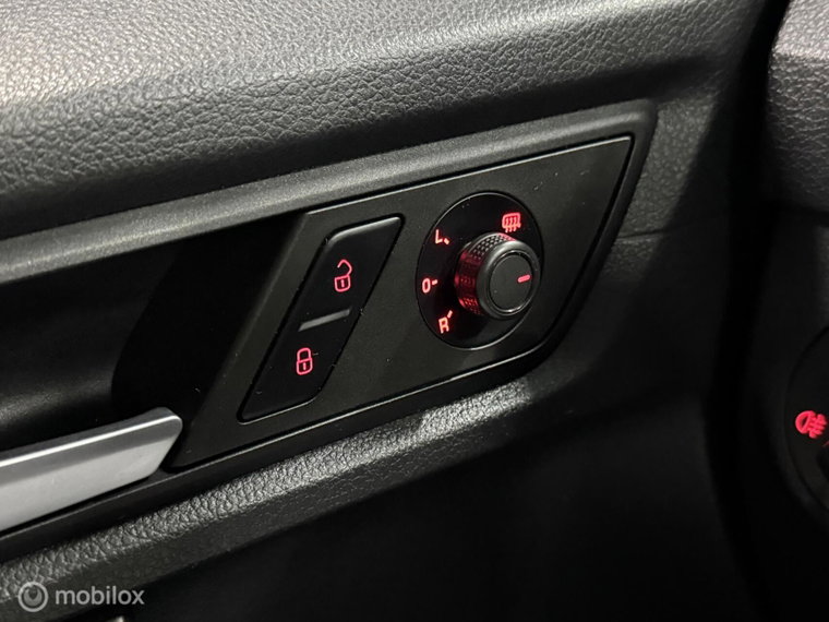 Vehicle Image 40