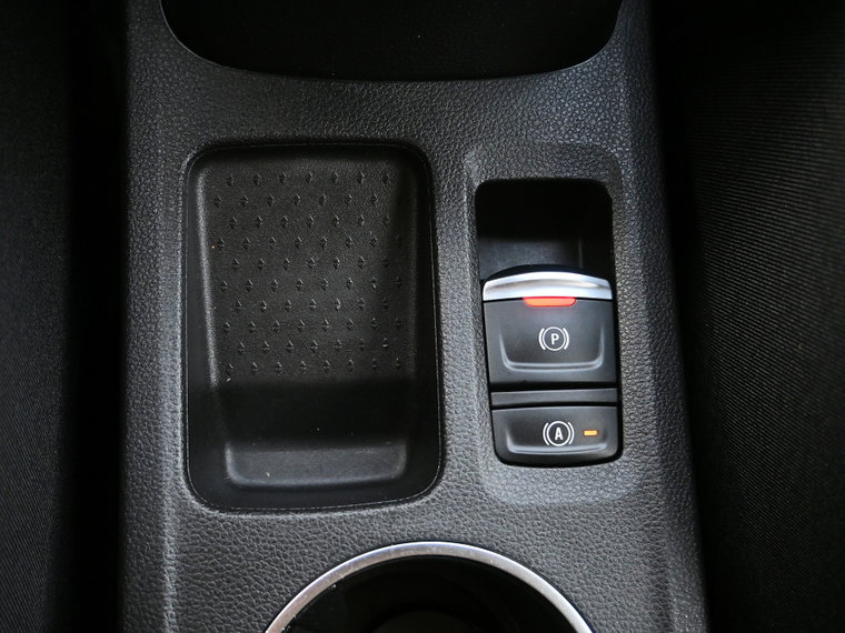 Vehicle Image 34