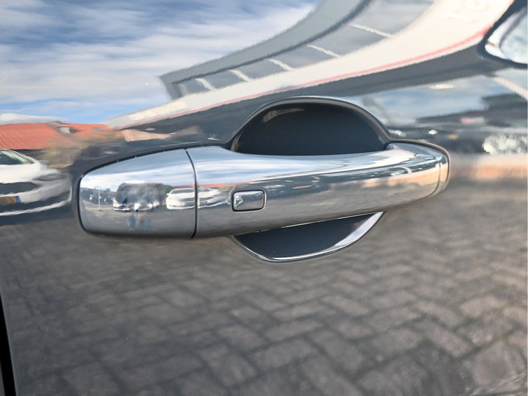 Vehicle Image 36