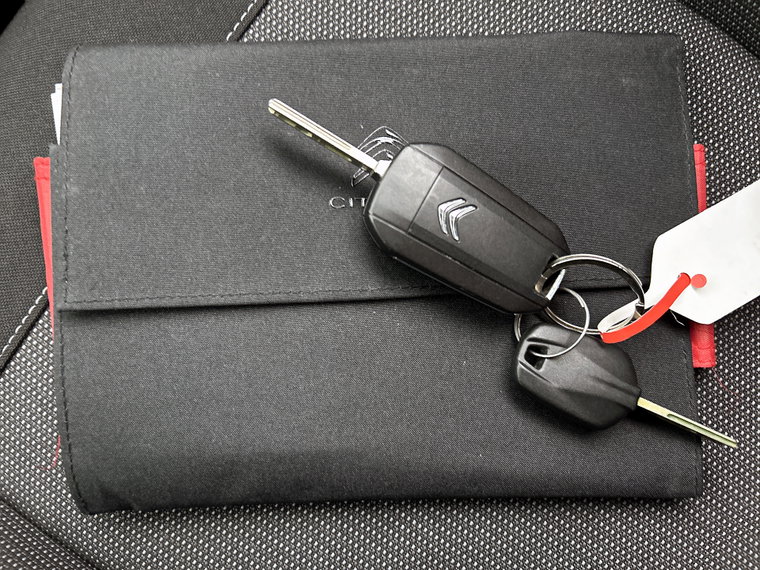 Vehicle Image 31