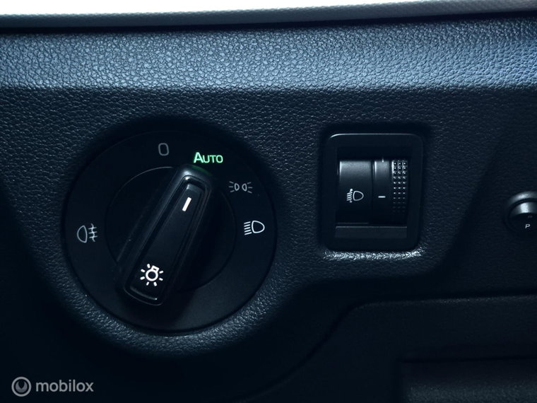 Vehicle Image 40