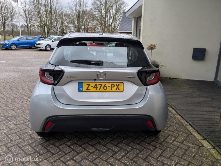 Vehicle Image 6
