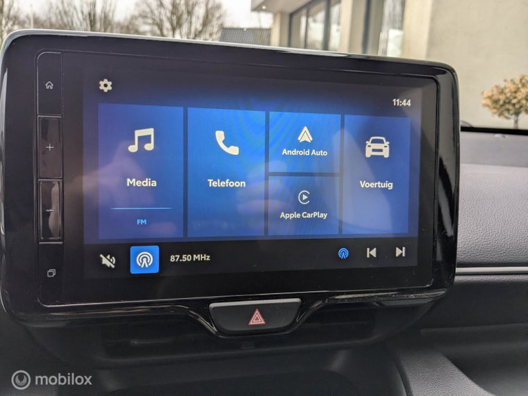 Vehicle Image 11