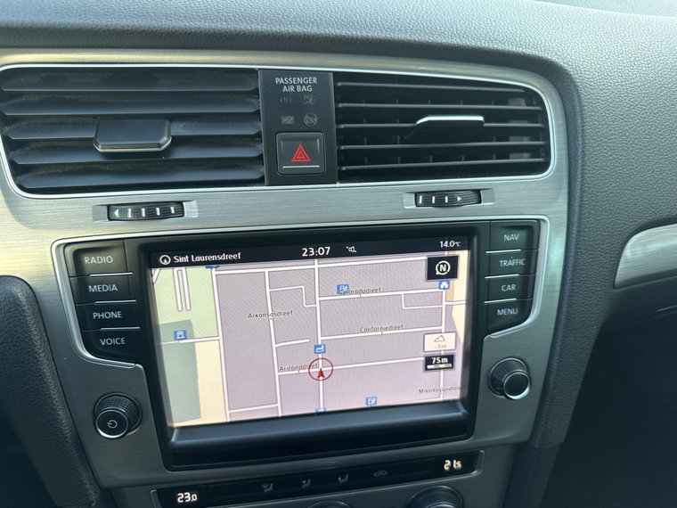 Vehicle Image 33