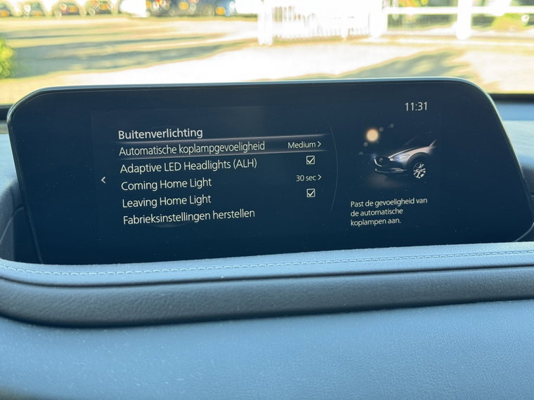 Vehicle Image 33