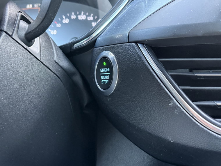 Vehicle Image 40