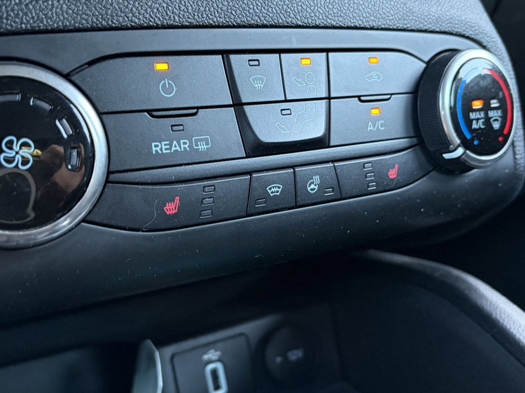Vehicle Image 41