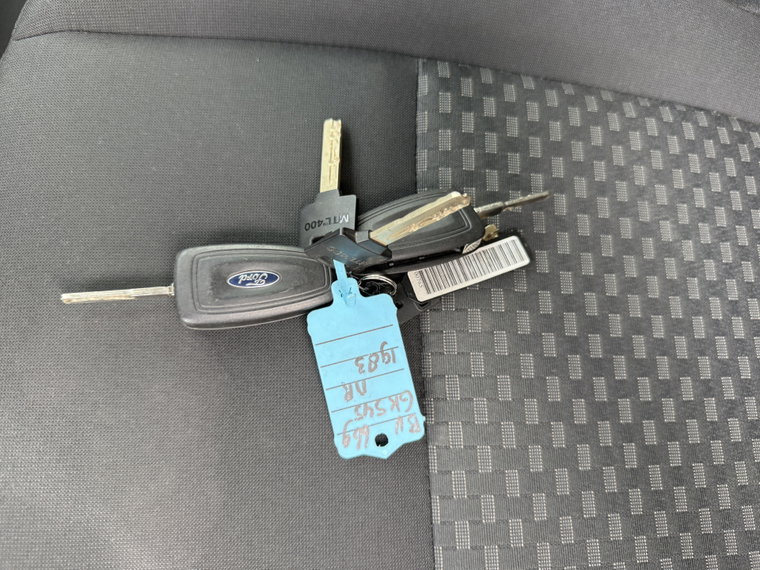 Vehicle Image 35