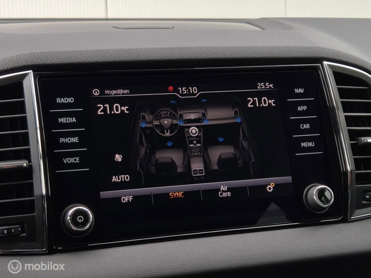 Vehicle Image 25