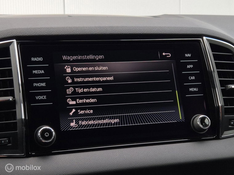 Vehicle Image 32