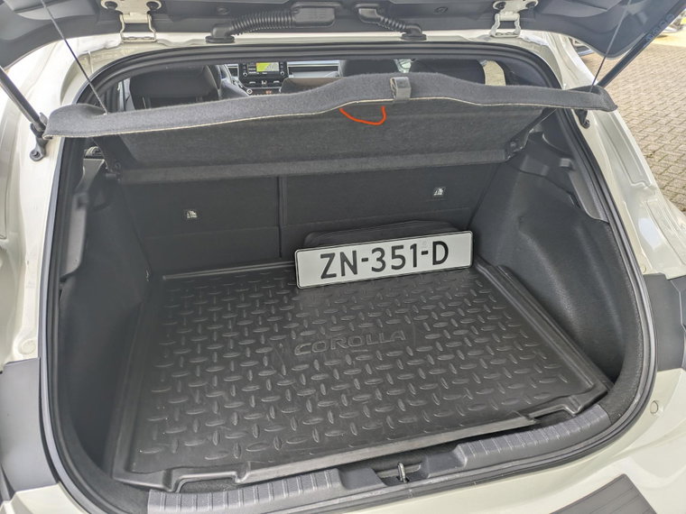 Vehicle Image 16