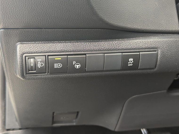 Vehicle Image 23