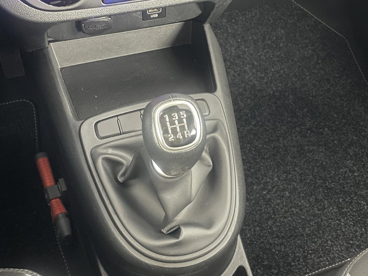 Vehicle Image 23