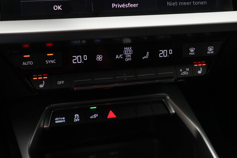 Vehicle Image 48