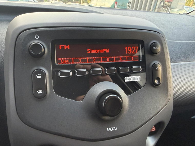 Vehicle Image 15