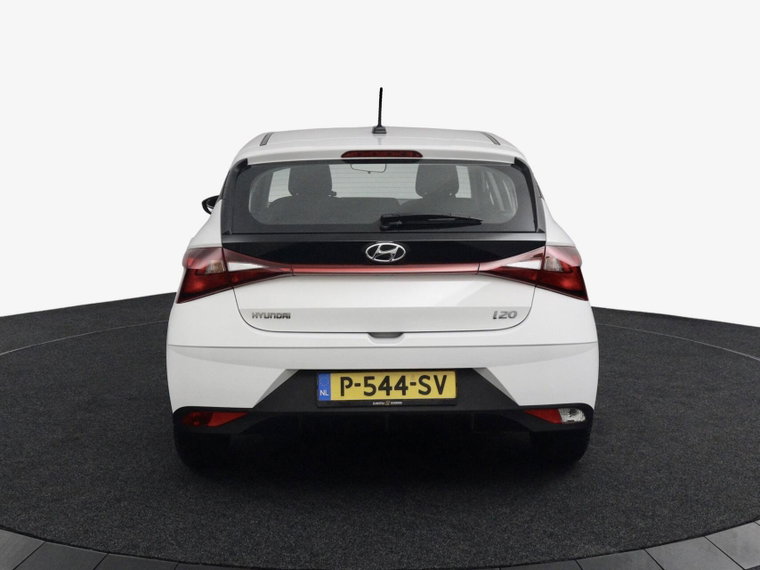 Vehicle Image 6