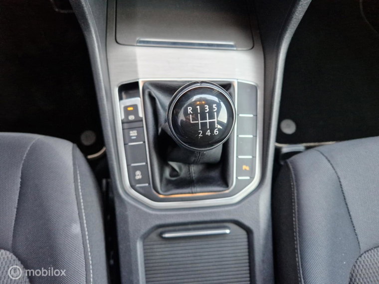 Vehicle Image 33