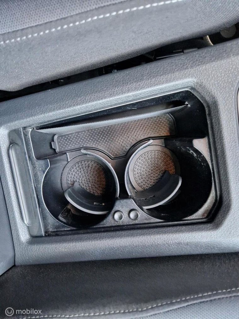 Vehicle Image 34