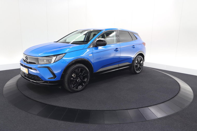 Vehicle Image 42