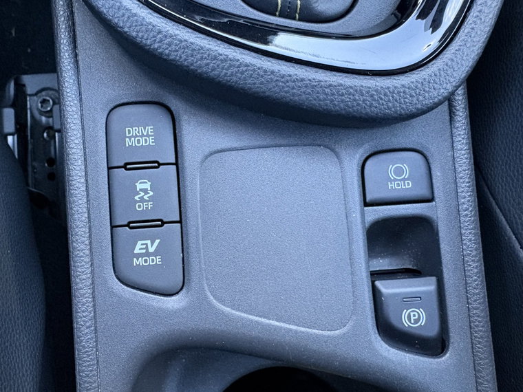 Vehicle Image 26