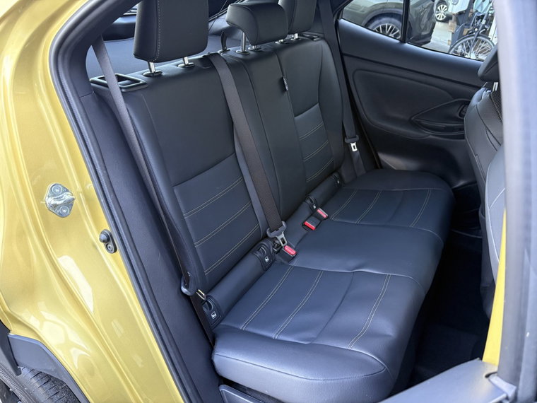 Vehicle Image 33