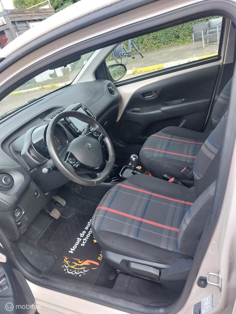 Vehicle Image 23