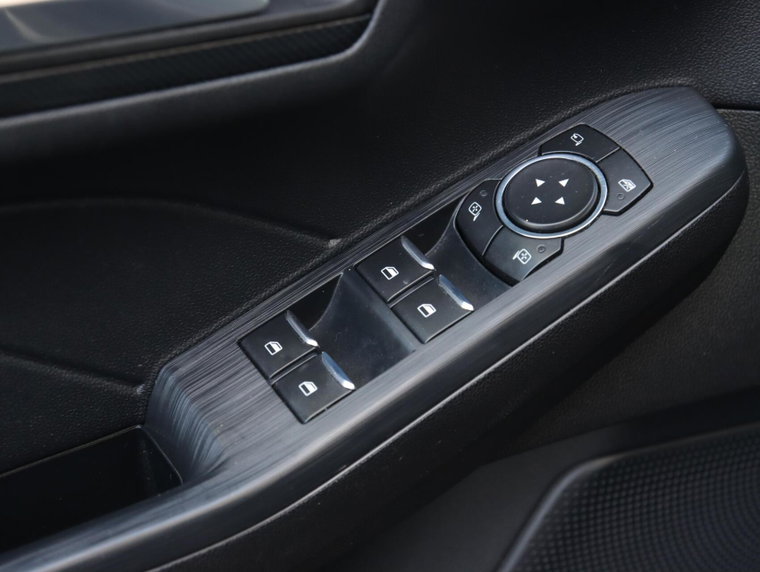 Vehicle Image 37
