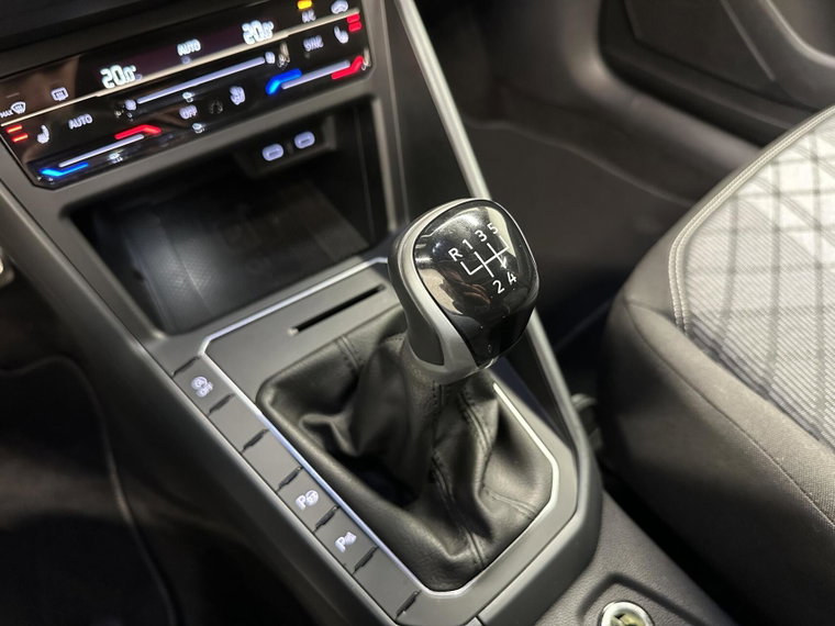 Vehicle Image 40