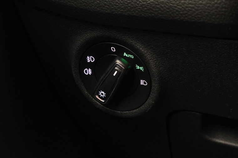Vehicle Image 33