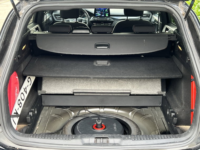 Vehicle Image 37