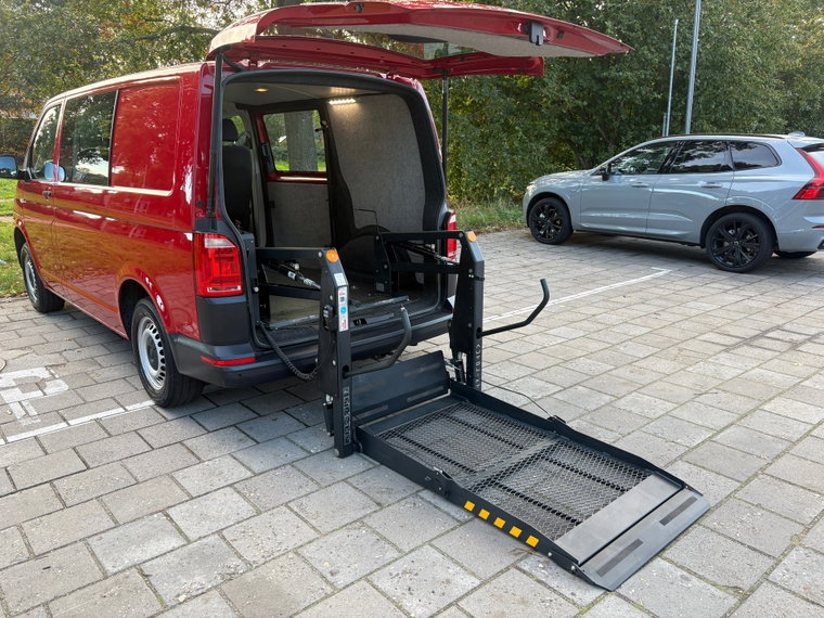 Vehicle Image 31