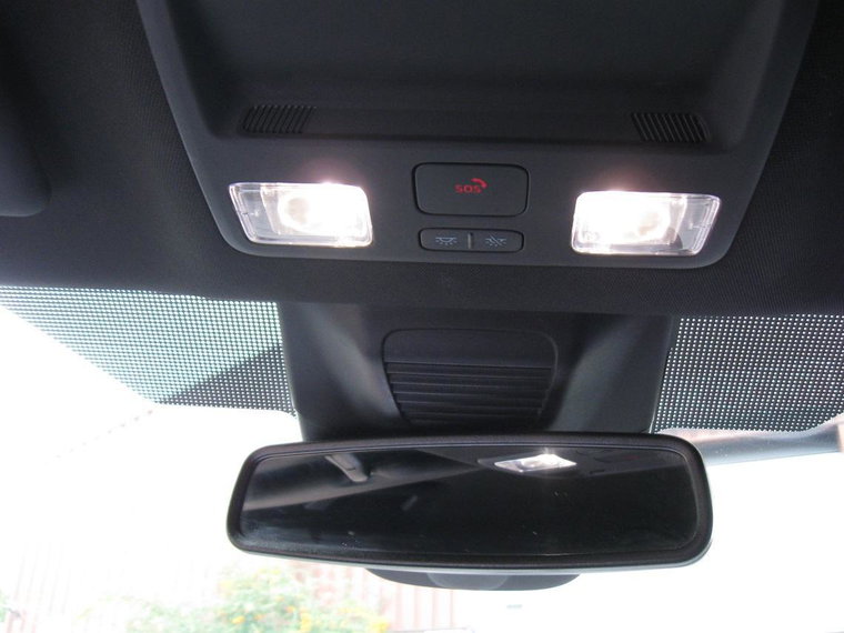 Vehicle Image 36