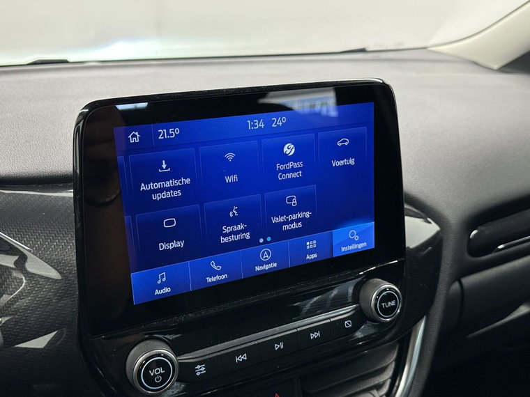 Vehicle Image 30